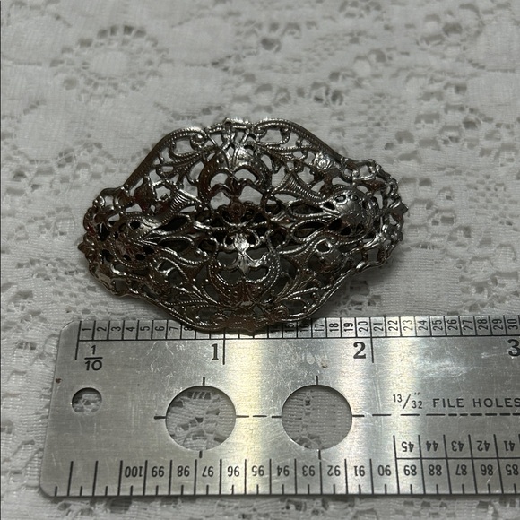 Vintage Hair Barrette - Picture 5 of 6